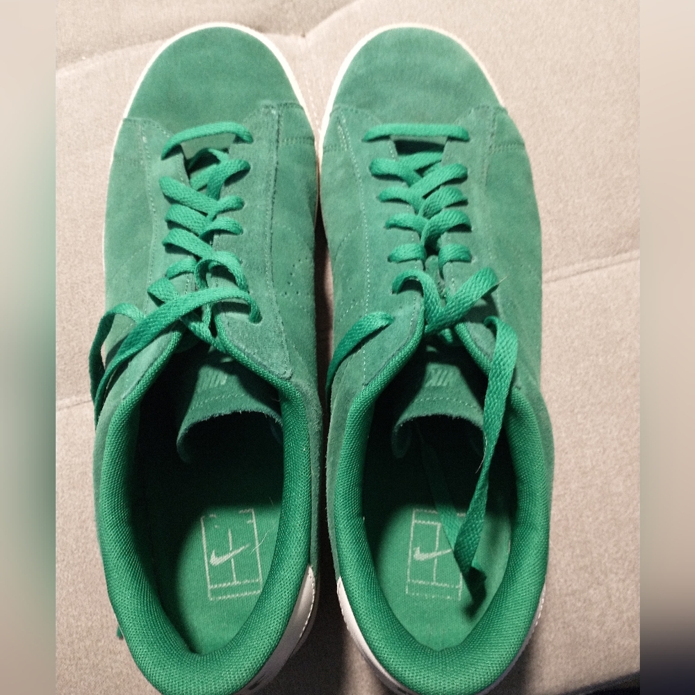 Nike suede men's green shoes size 13